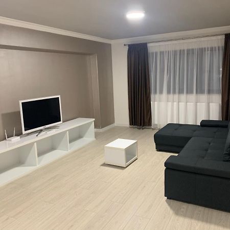 Apartament Lux Regim Hotelier บาเคา ภายนอก รูปภาพ